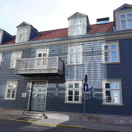 Cozy Penthouse * Parnu